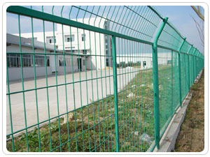 安平框架護欄網(wǎng)現(xiàn)貨低價出售，附多圖展示